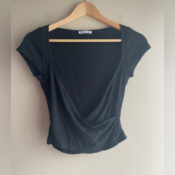 Reformation Tops - Reformation Women Black Top Size Small